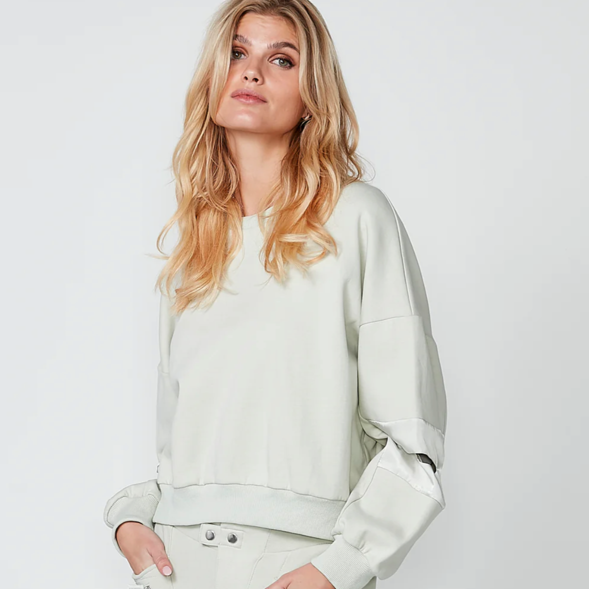 NÜ Oliva Blouse Sweater