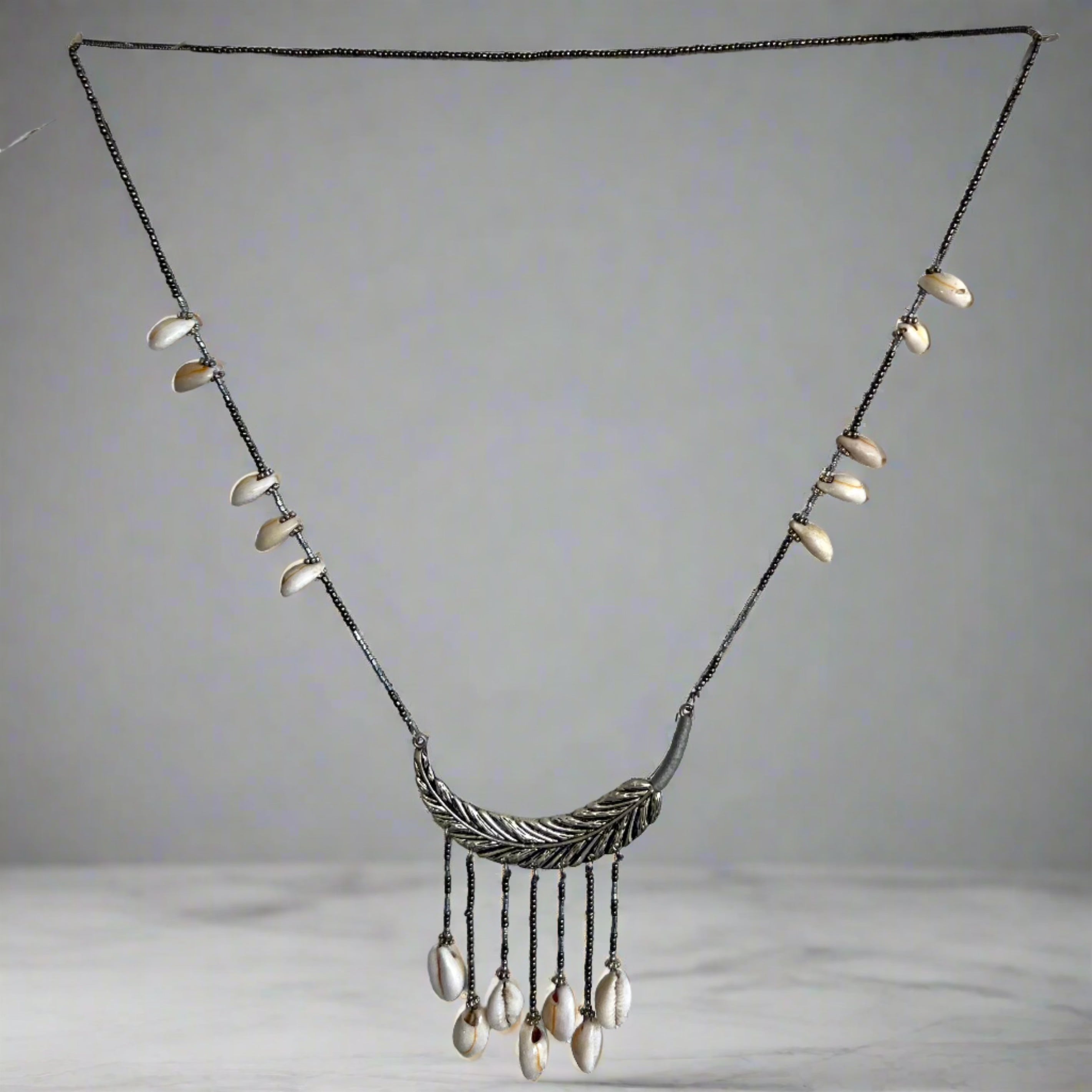 TM Shell Crescent Necklace – Elementbytalia.com