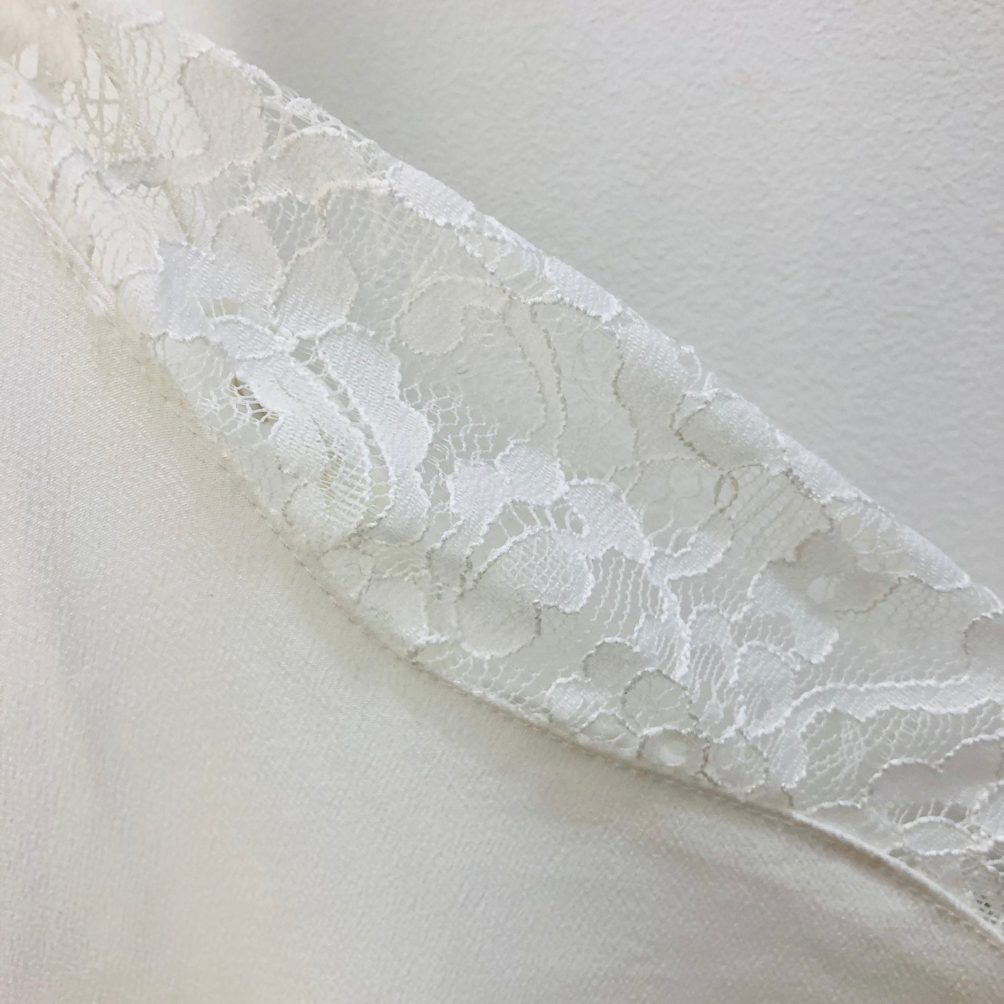 NÜ White Lace Front Cami