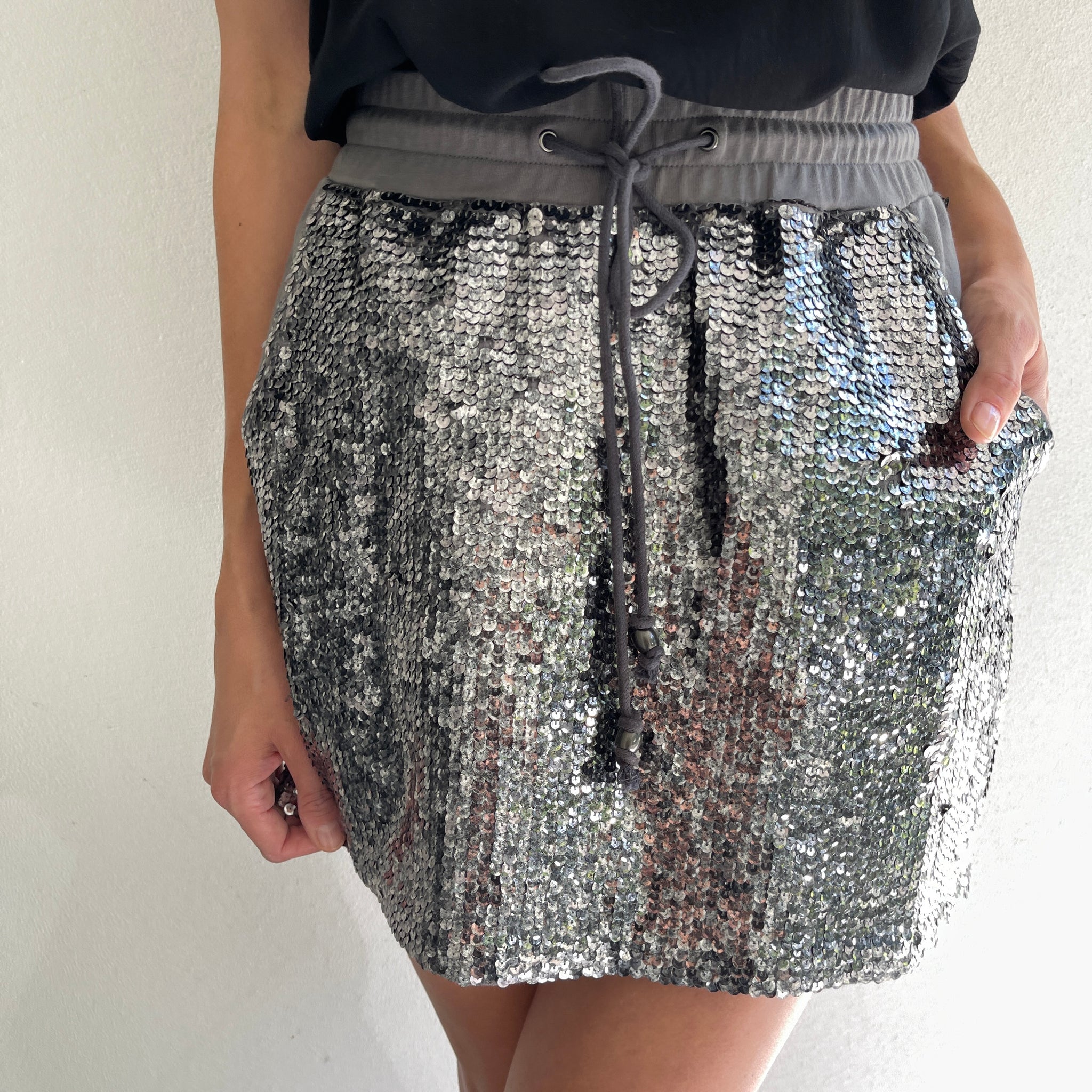 Elila Ria Short Sequin Skirt