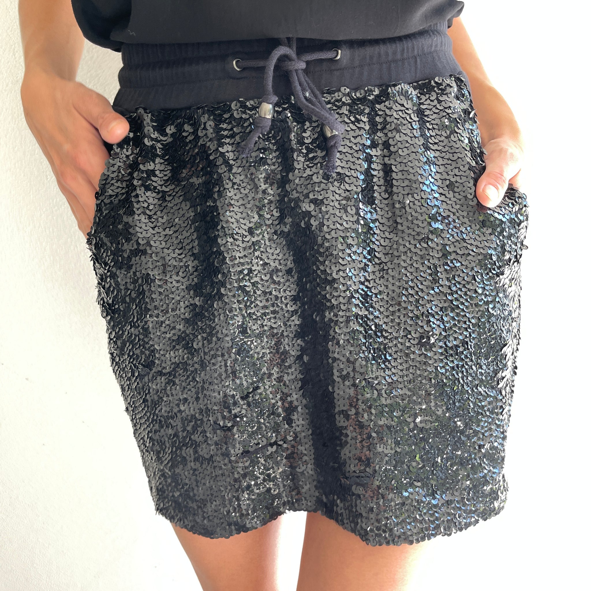 Elila Ria Short Sequin Skirt